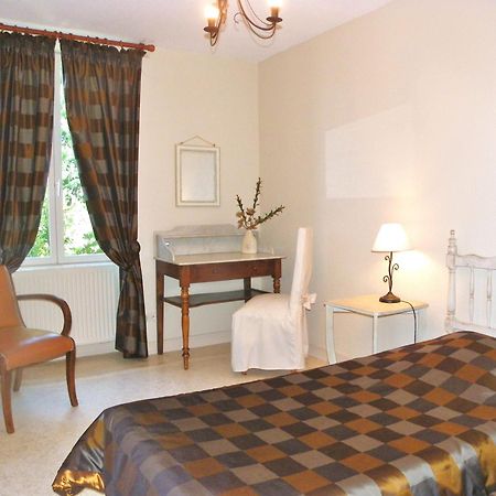 Bed and Breakfast Les Malvaux Huriel Zewnętrze zdjęcie