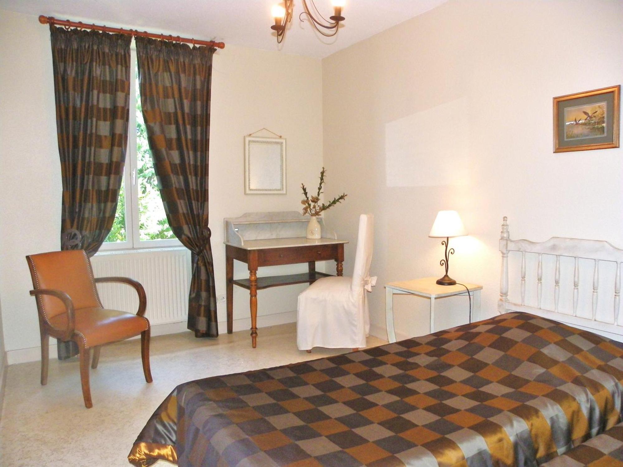 Bed and Breakfast Les Malvaux Huriel Zewnętrze zdjęcie