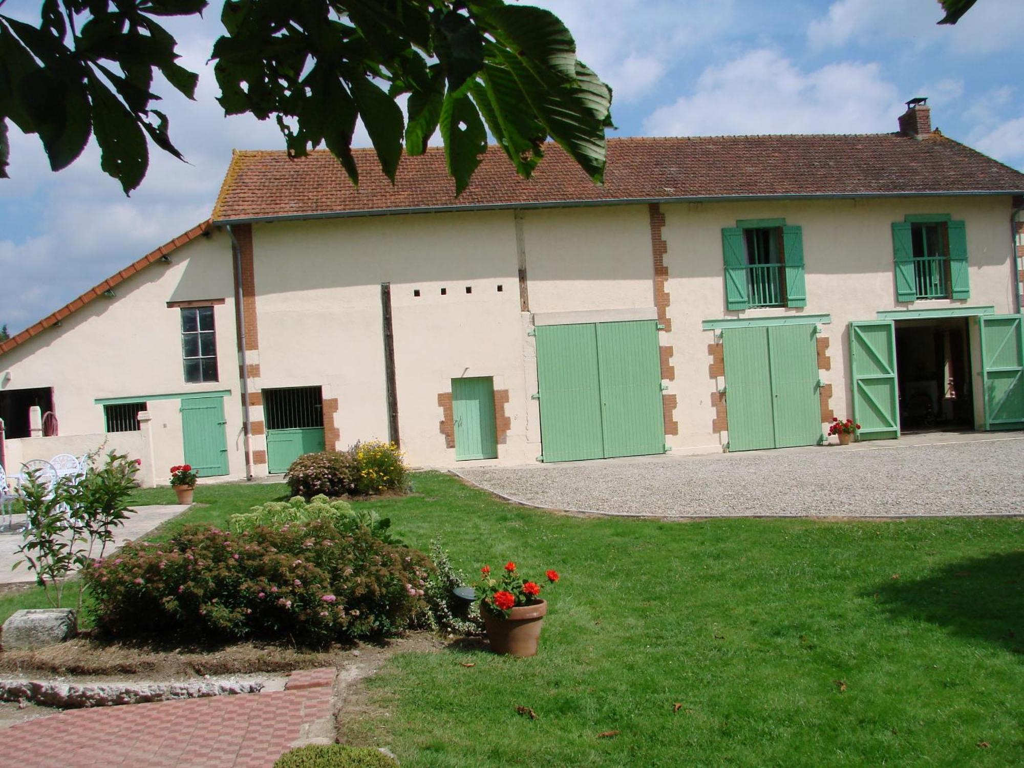 Bed and Breakfast Les Malvaux Huriel Zewnętrze zdjęcie